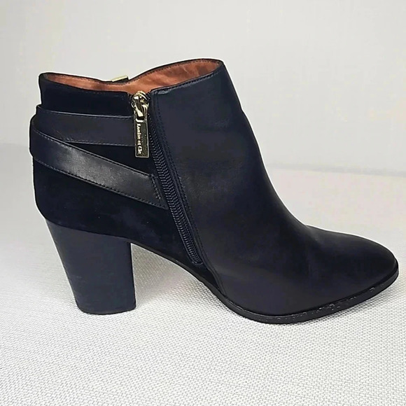 Louis et Cie Women's Black Leather Zip Up Suede Ankle Boot with Buckle Size 8.5 - Picture 10 of 16